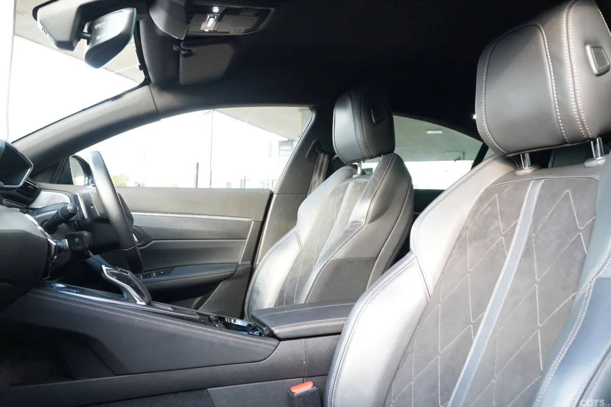 Peugeot 508 Saloon, Diesel, 2019, Red