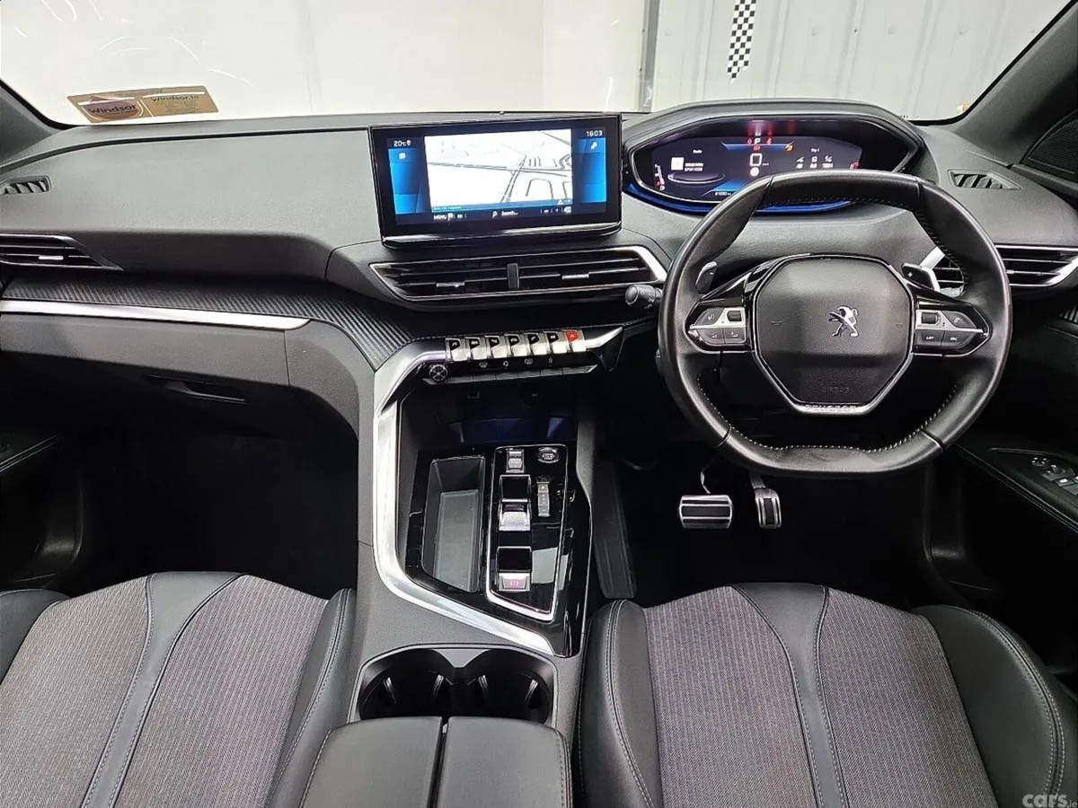Peugeot 5008 MPV, Diesel, 2024, Black