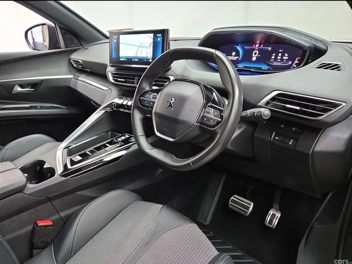 Peugeot 5008 MPV, Diesel, 2024, Black
