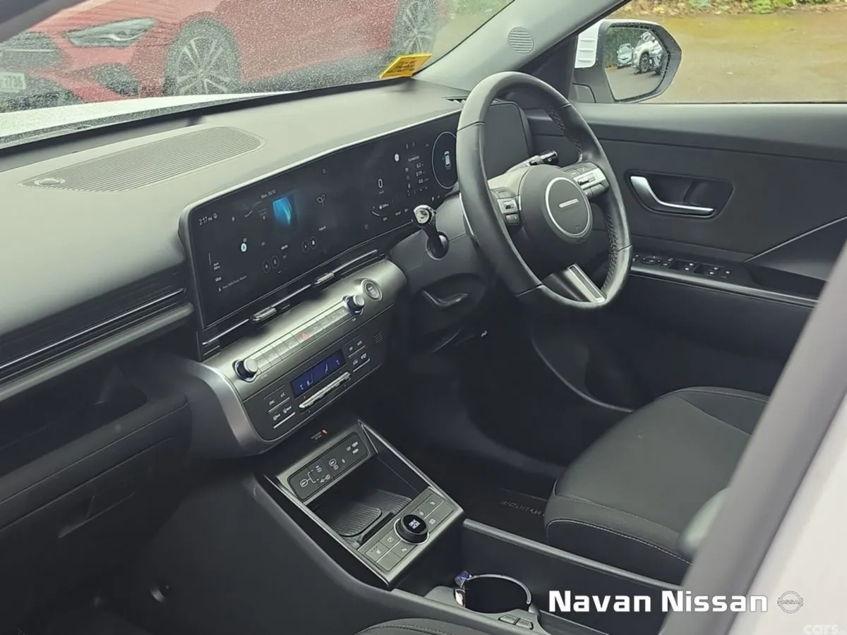 Hyundai KONA MPV, Petrol Hybrid, 2024, White
