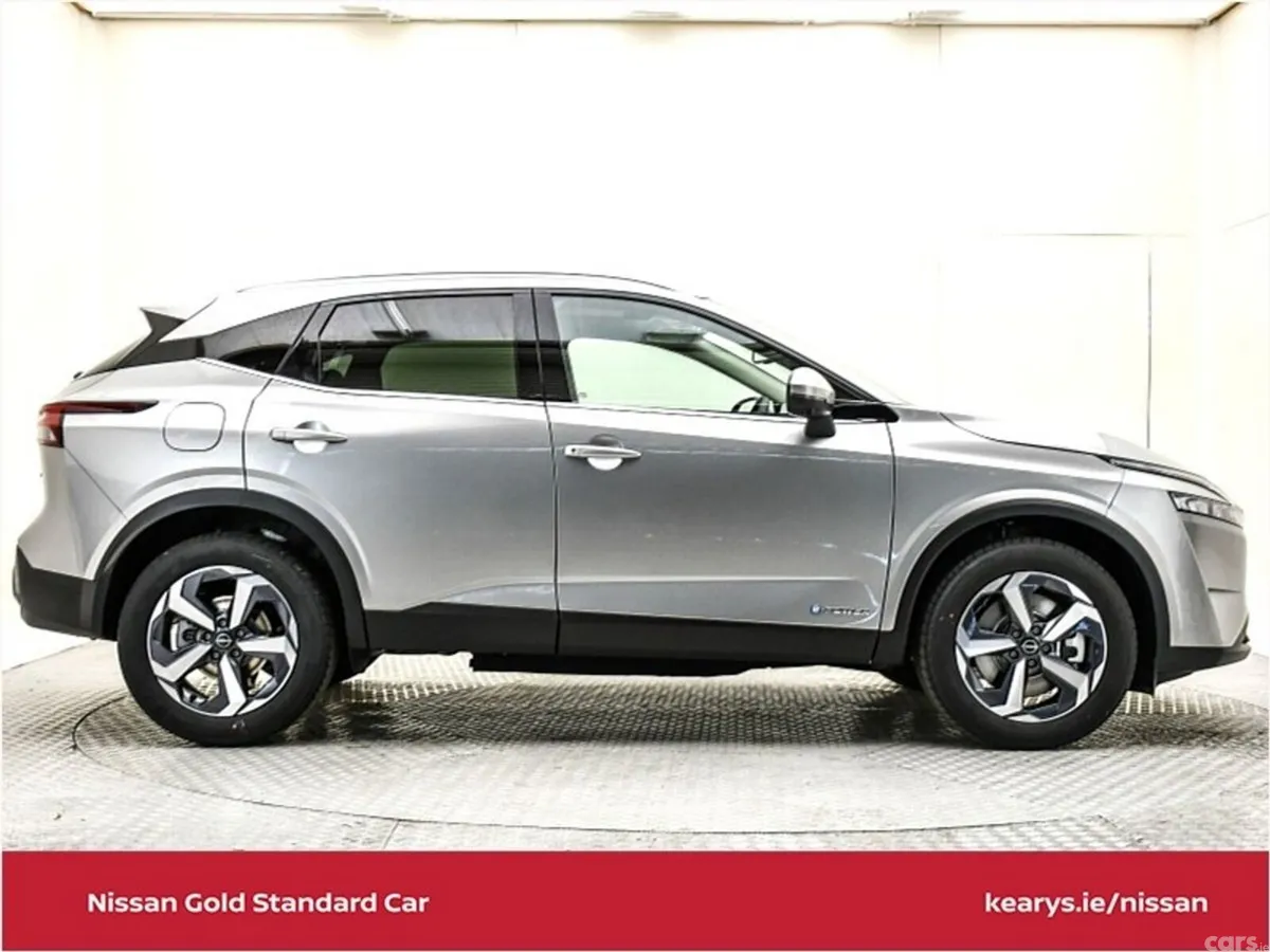 Nissan Qashqai SUV, Petrol, 2023, Silver