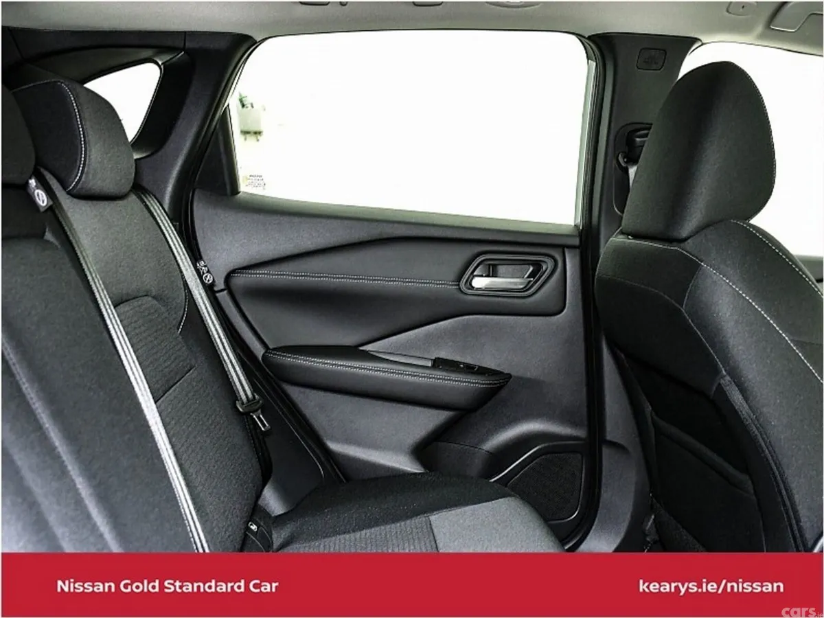 Nissan Qashqai SUV, Petrol, 2023, Silver