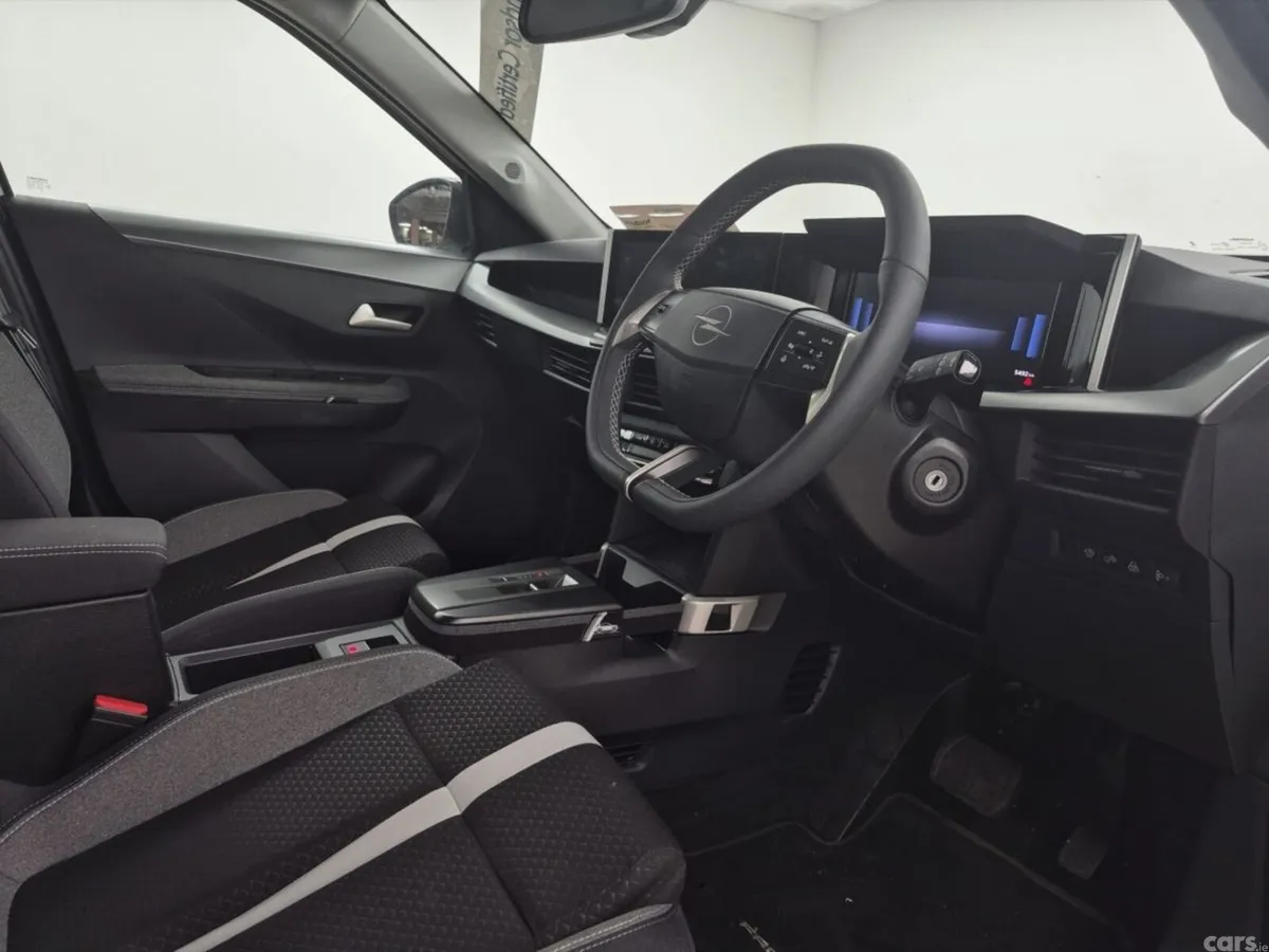 Opel Frontera SUV, Electric, 2026, White