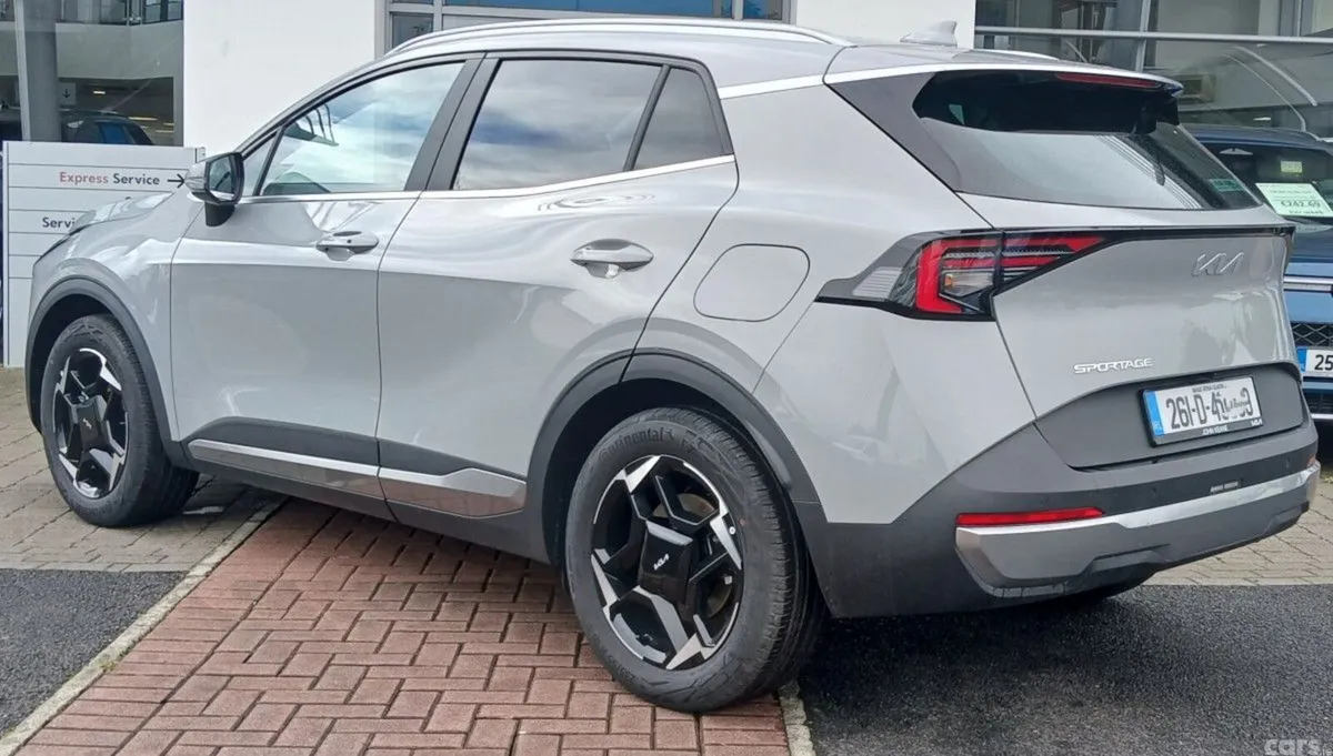 Kia Sportage SUV, Diesel Hybrid, 2026, Grey