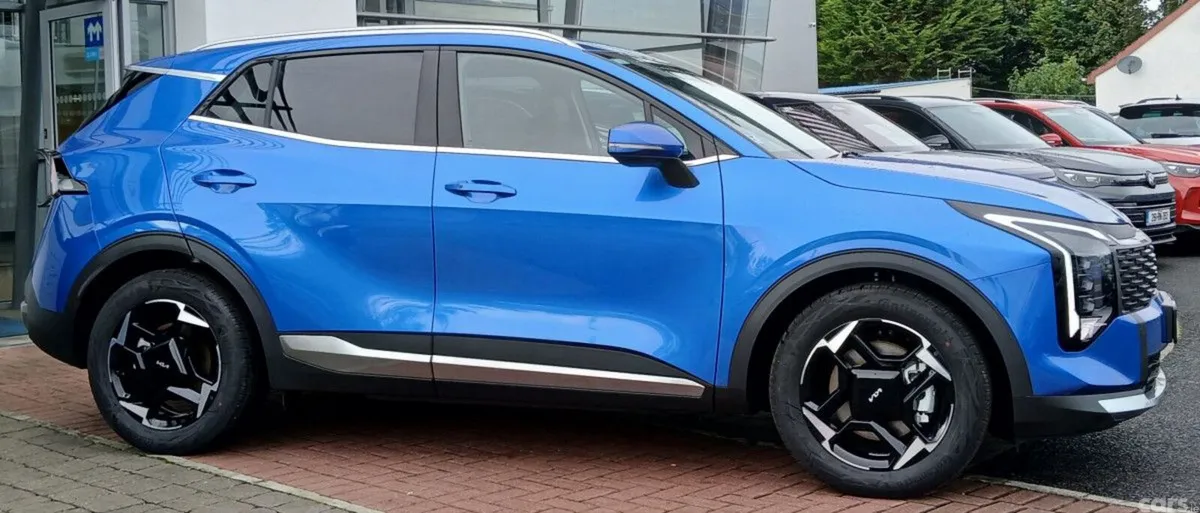 Kia Sportage SUV, Diesel Hybrid, 2026, Blue