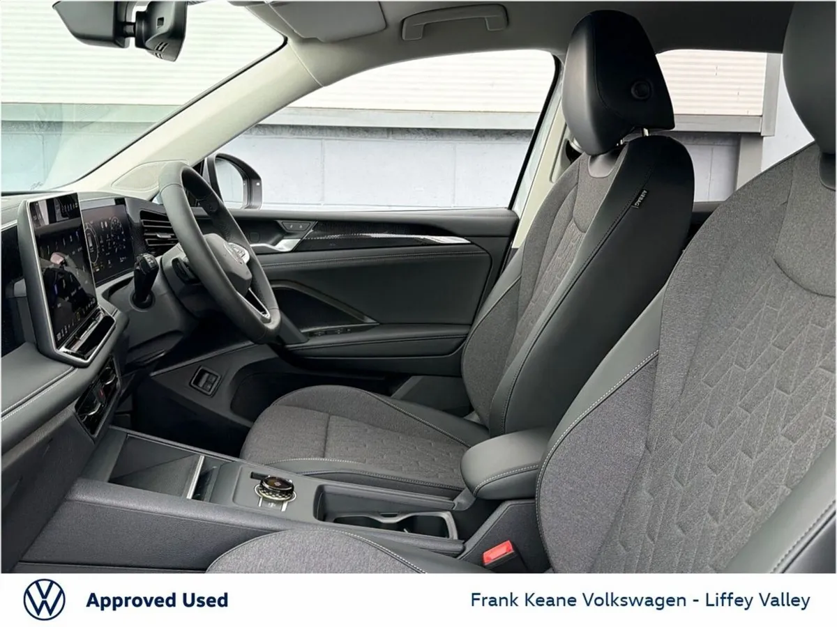 Volkswagen Tiguan SUV, Petrol Plug-in Hybrid, 2026, Silver