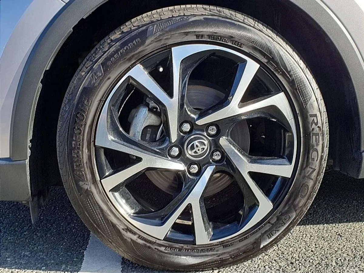 Toyota C-HR SUV, Petrol, 2018, Silver