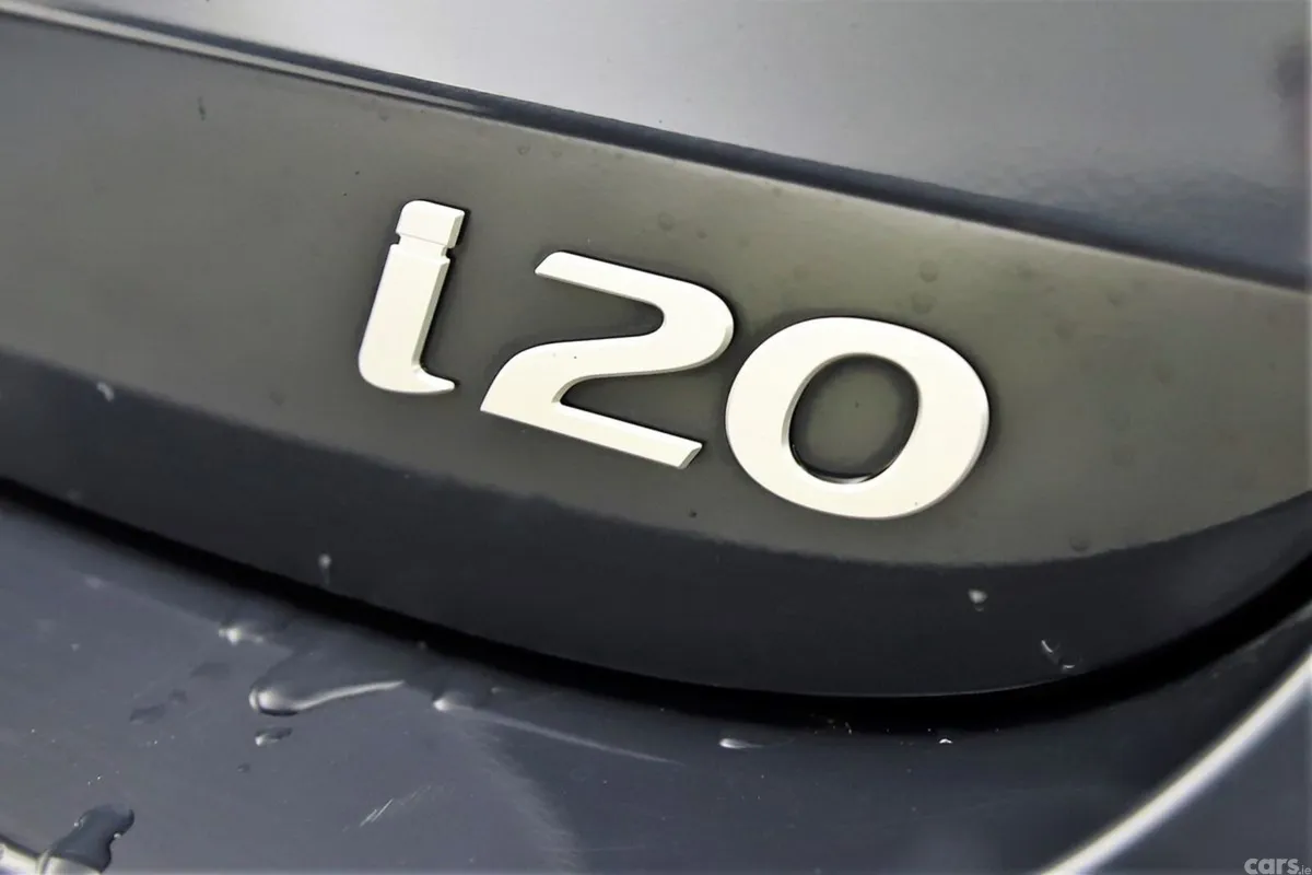 Hyundai i20 Hatchback, Petrol, 2024, Grey