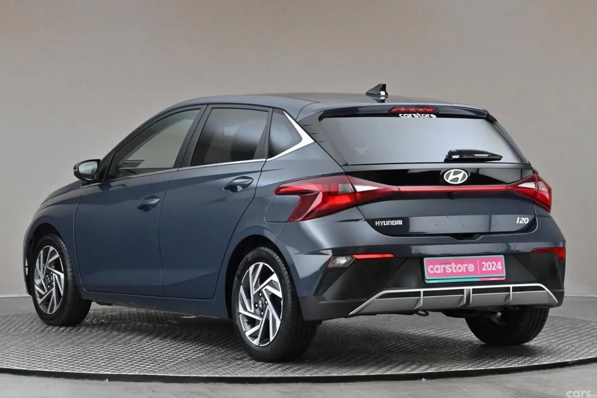 Hyundai i20 Hatchback, Petrol, 2024, Grey