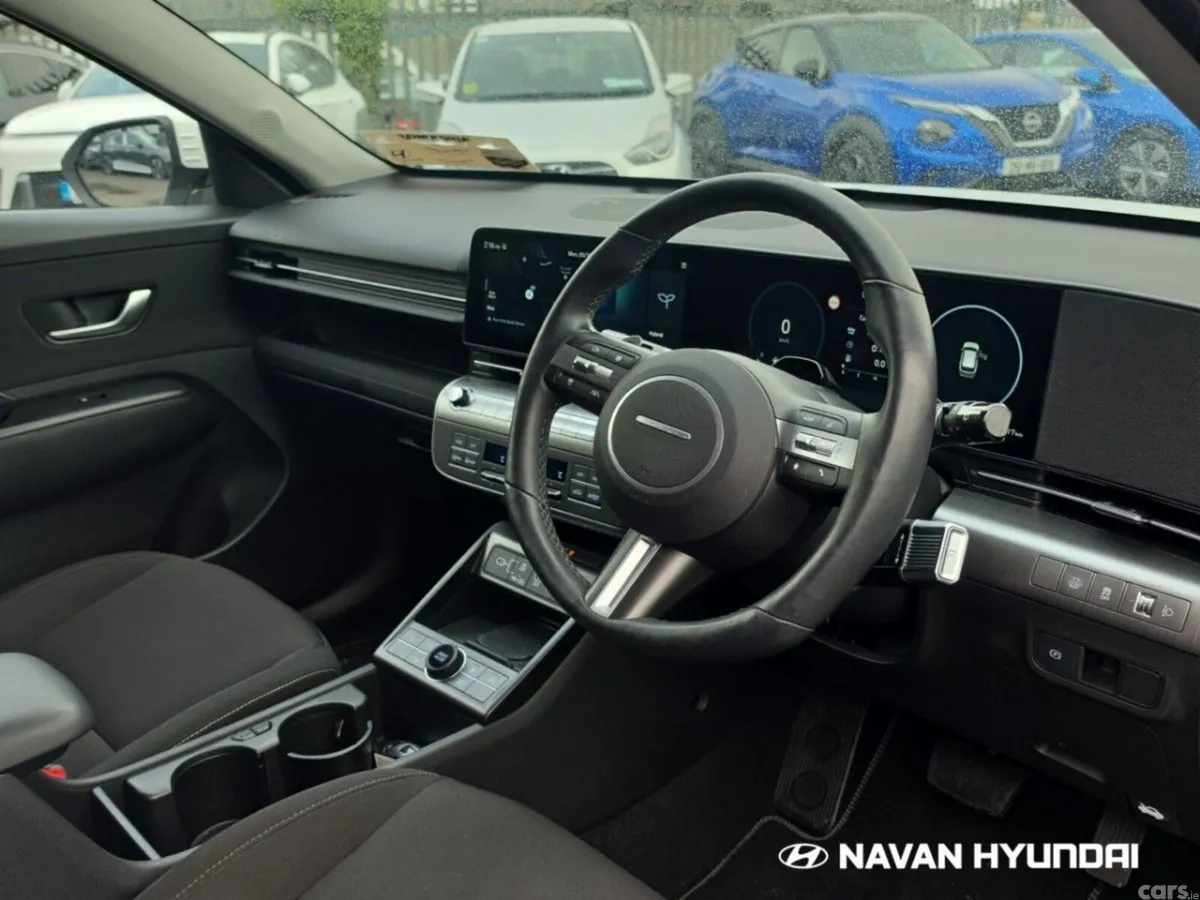 Hyundai KONA MPV, Petrol Hybrid, 2024, White