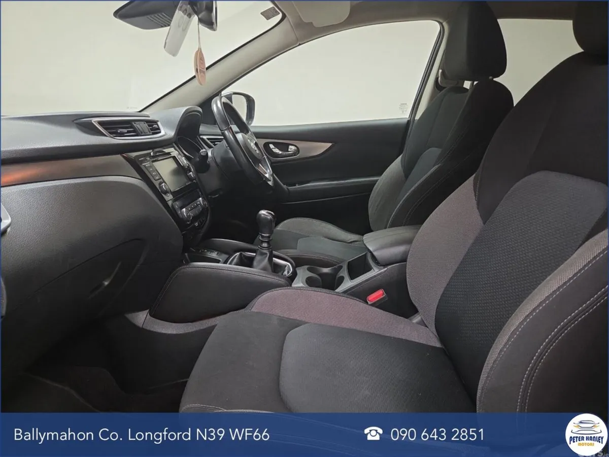 Nissan Qashqai Hatchback, Diesel, 2019, Blue