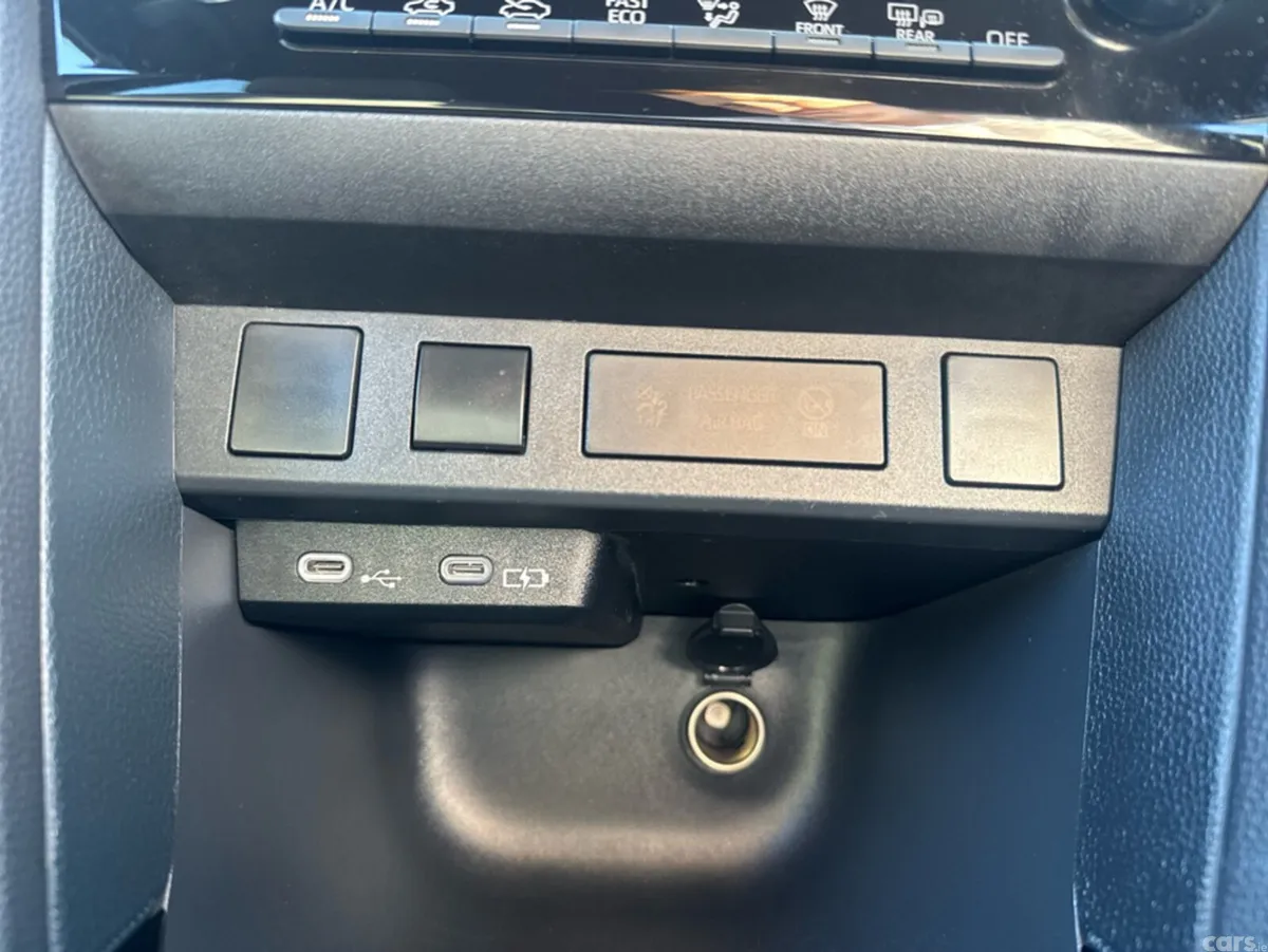 Toyota Yaris Cross SUV, Petrol Hybrid, 2026, Green