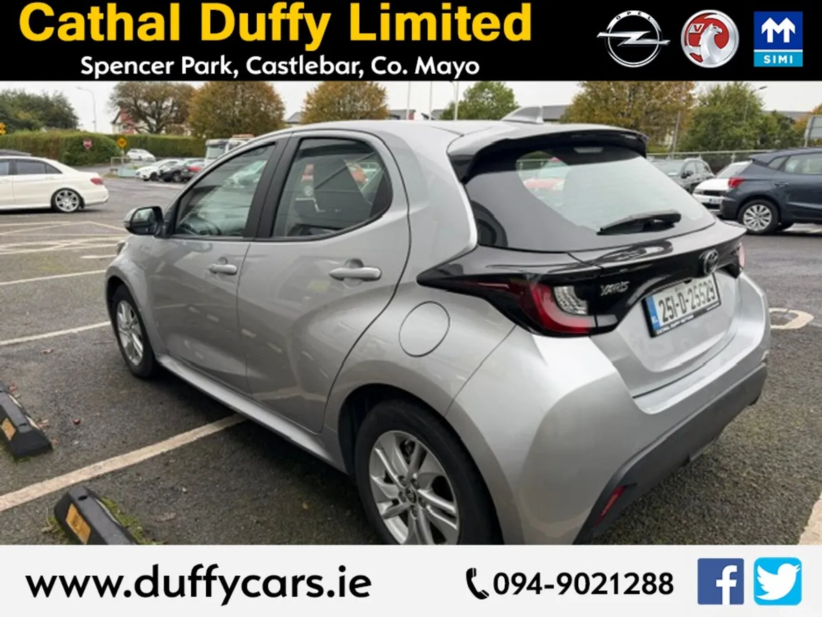 Toyota Yaris Hatchback, Petrol Hybrid, 2025, Grey