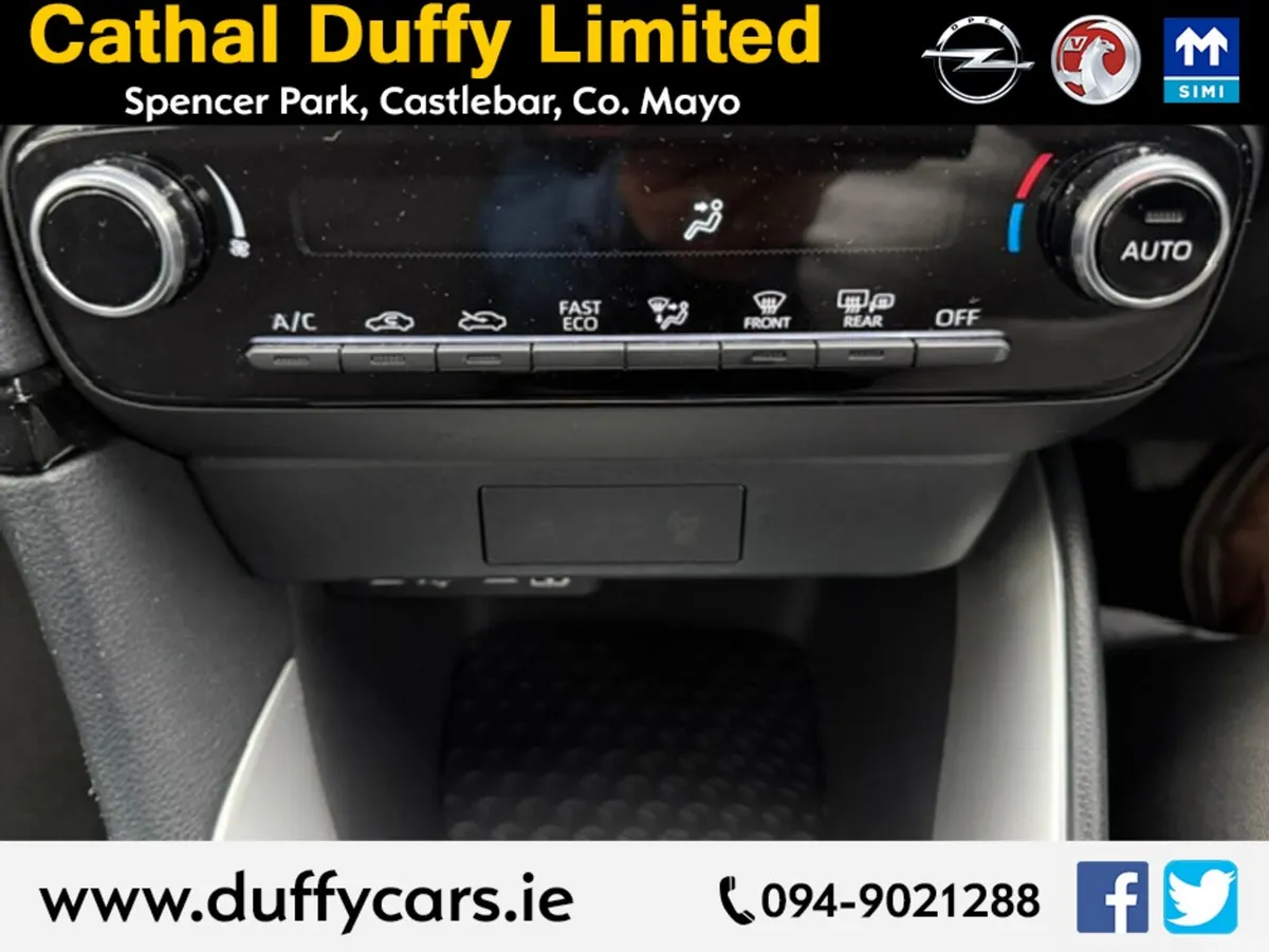 Toyota Yaris Hatchback, Petrol Hybrid, 2025, Grey