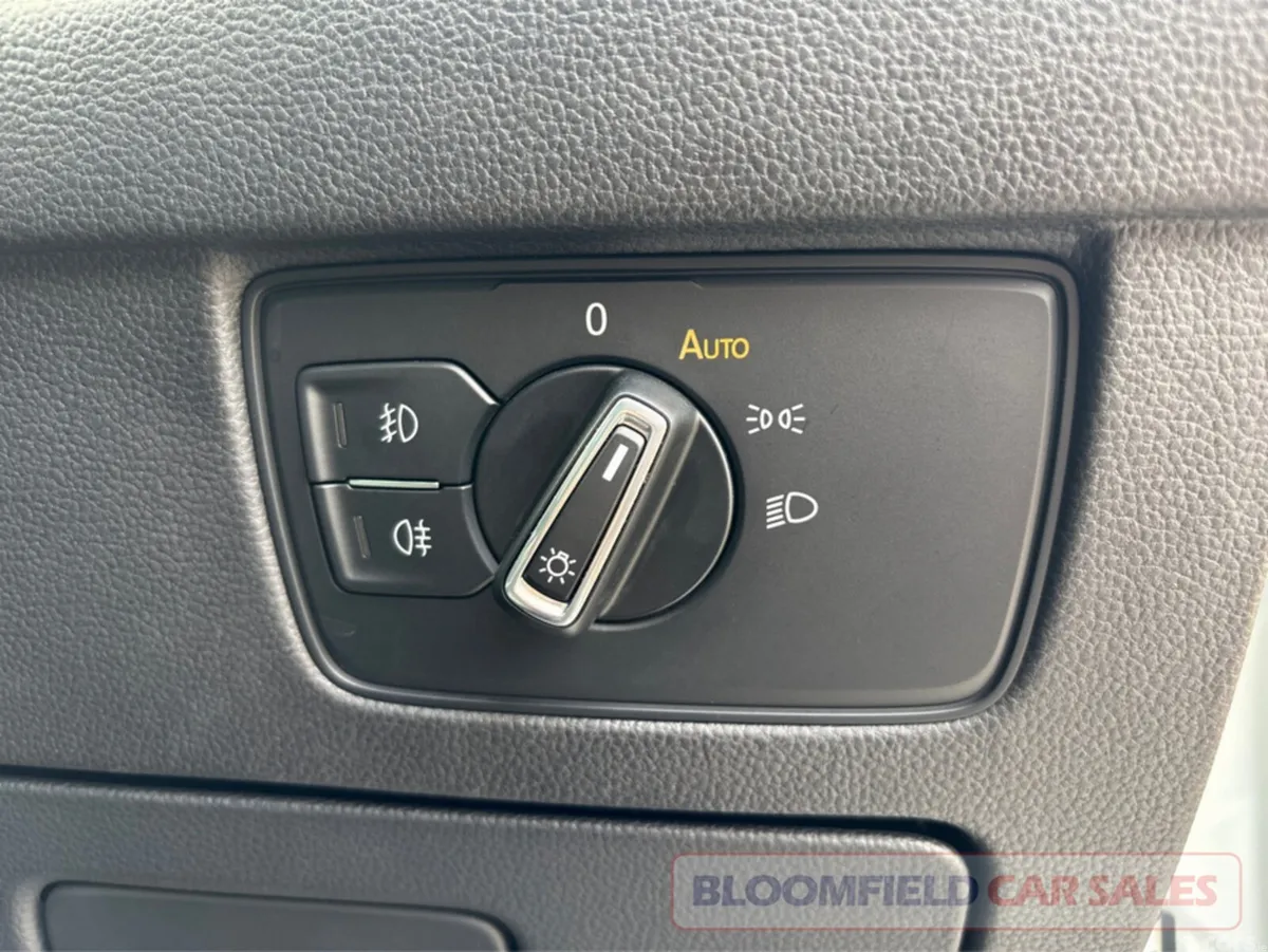 Volkswagen Passat Estate, Diesel, 2018, White