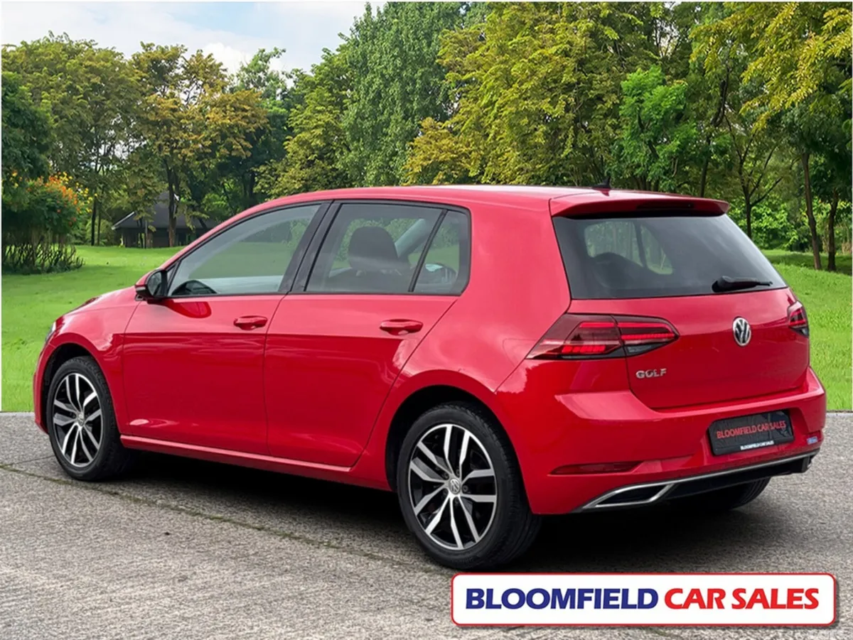 Volkswagen Golf Hatchback, Petrol, 2019, Red