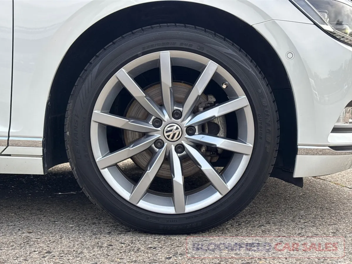 Volkswagen Passat Estate, Diesel, 2018, White