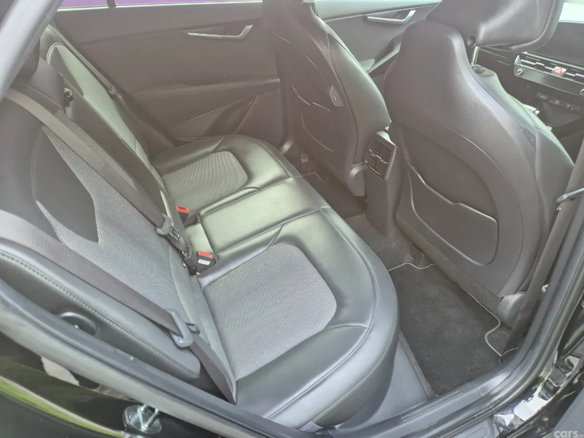 Kia Niro MPV, Petrol Plug-in Hybrid, 2023, Black