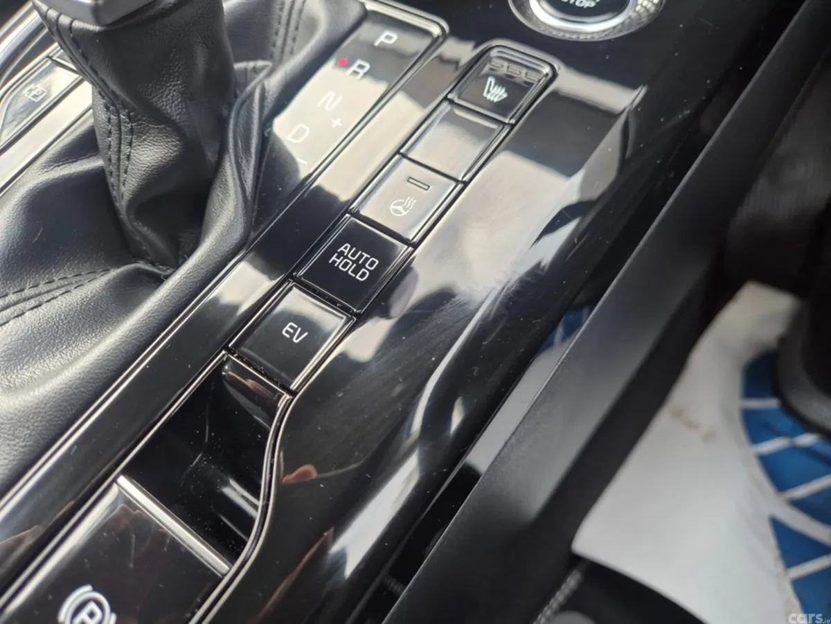 Kia Niro MPV, Petrol Plug-in Hybrid, 2023, Black
