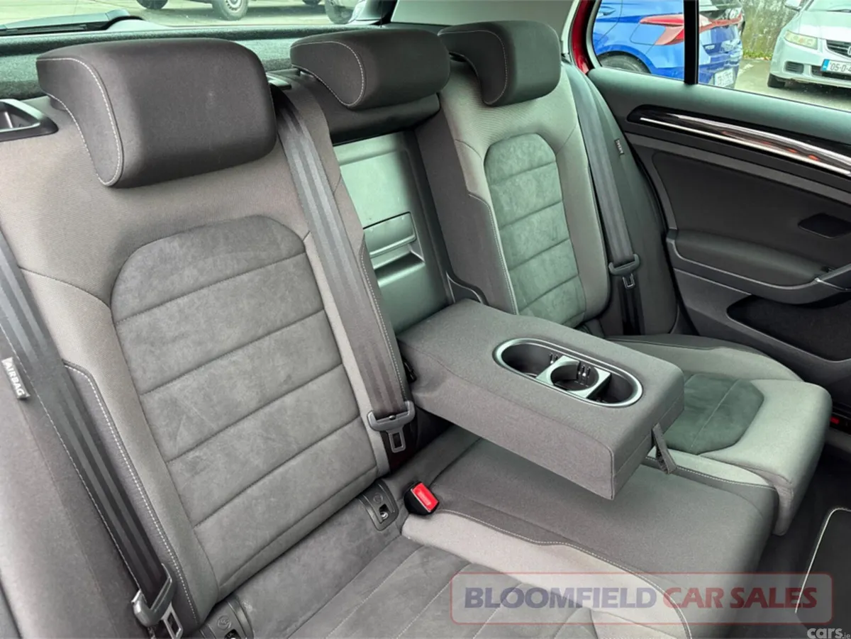 Volkswagen Golf Hatchback, Petrol, 2019, Red