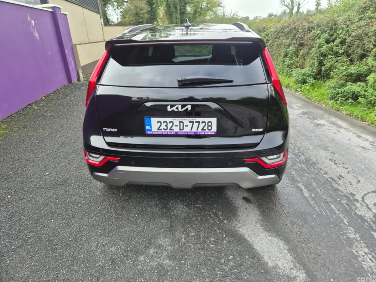 Kia Niro MPV, Petrol Plug-in Hybrid, 2023, Black
