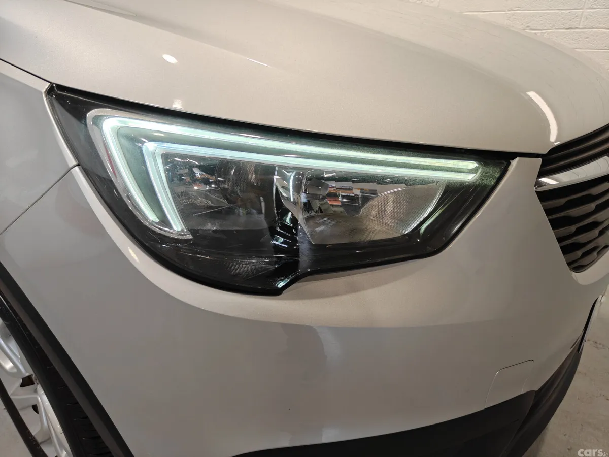 Opel Crossland X SUV, Petrol, 2018, Grey