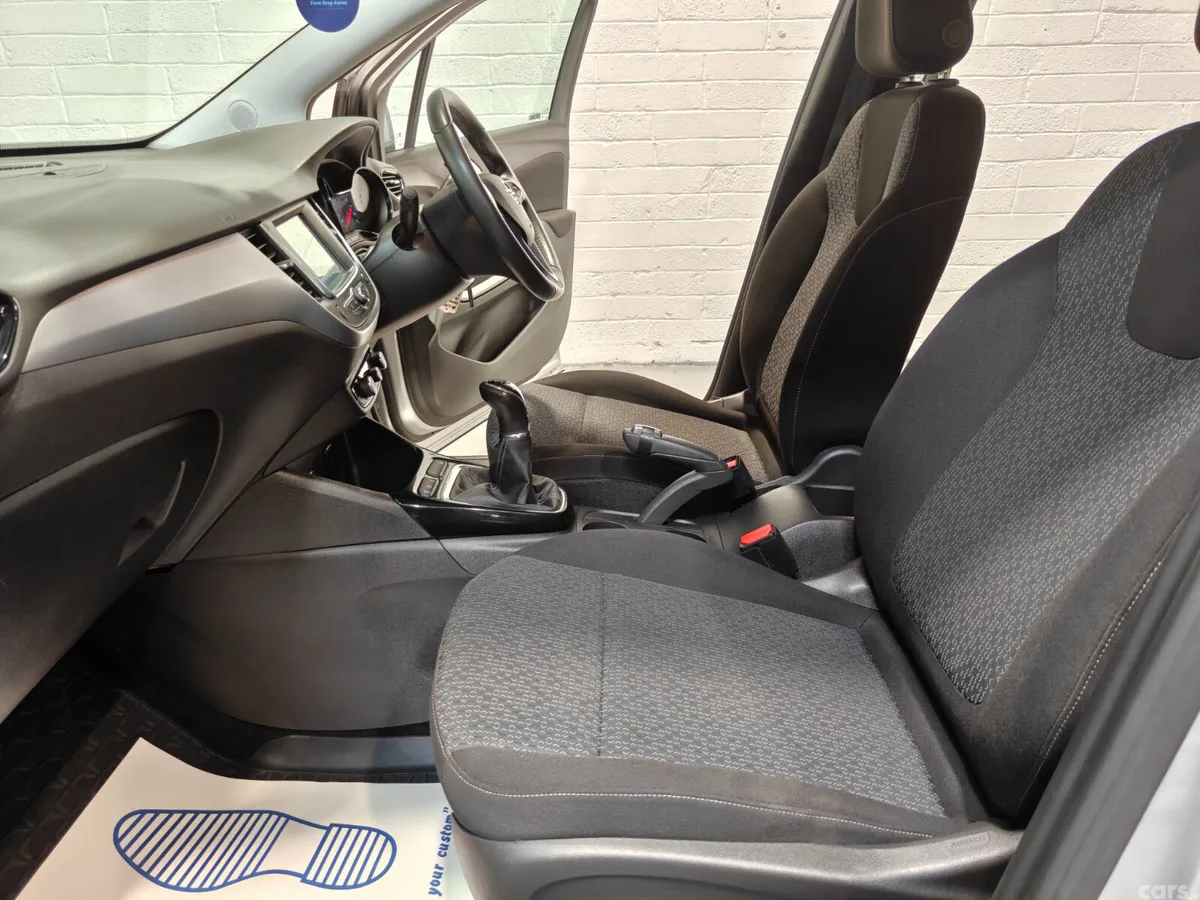 Opel Crossland X SUV, Petrol, 2018, Grey