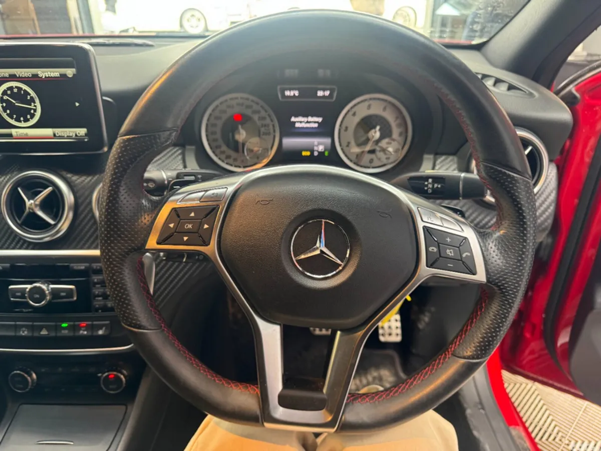 Mercedes-Benz A-Class Hatchback, Petrol, 2014, Red