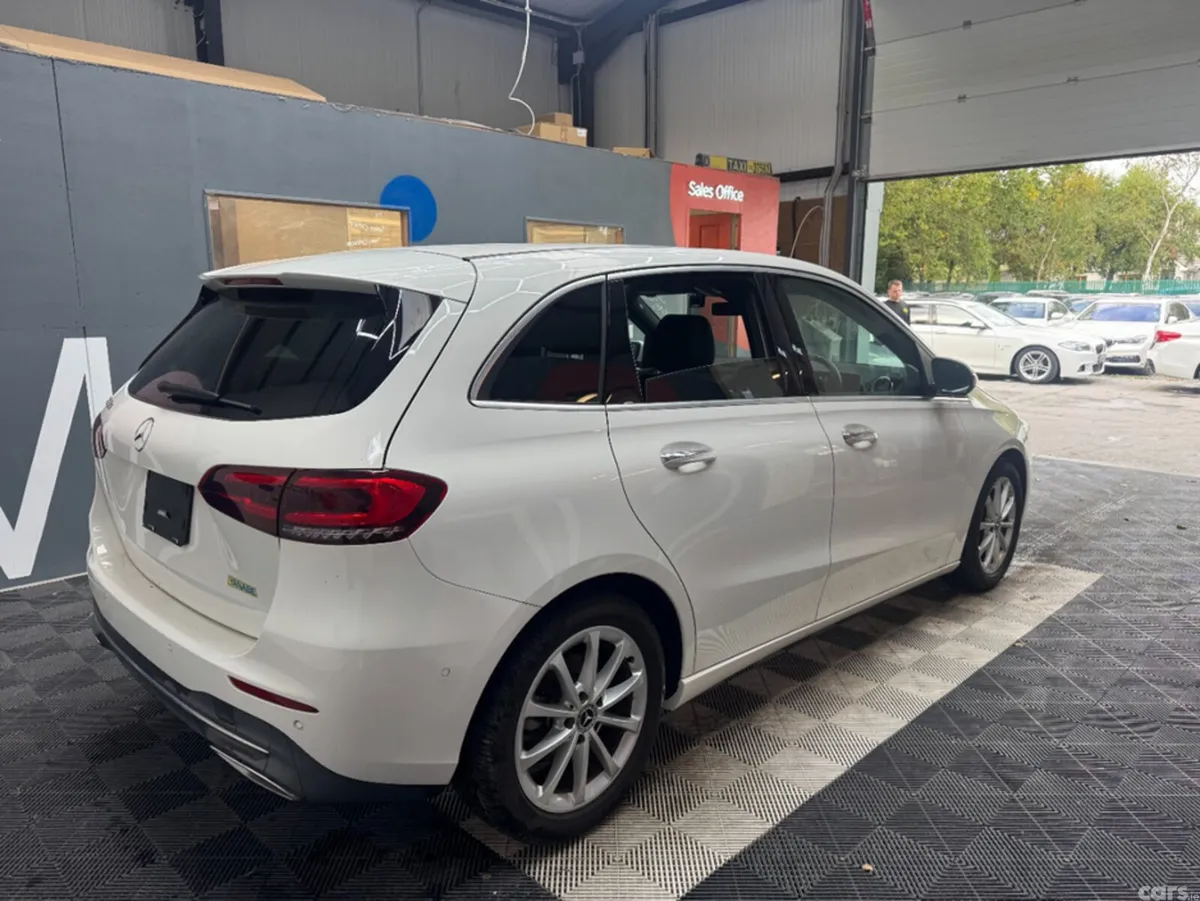 Mercedes-Benz B-Class Hatchback, Diesel, 2020, White