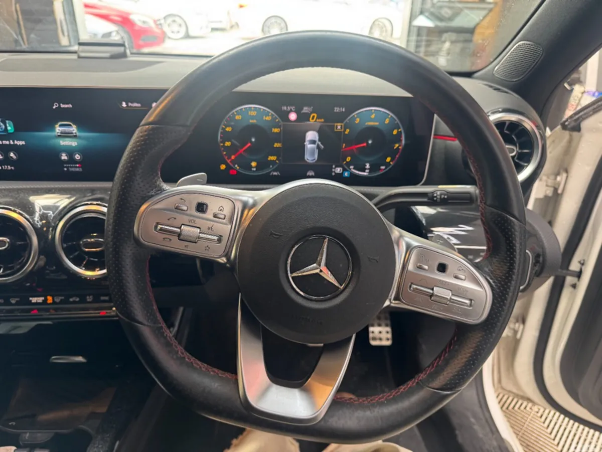 Mercedes-Benz A-Class Hatchback, Petrol, 2019, White