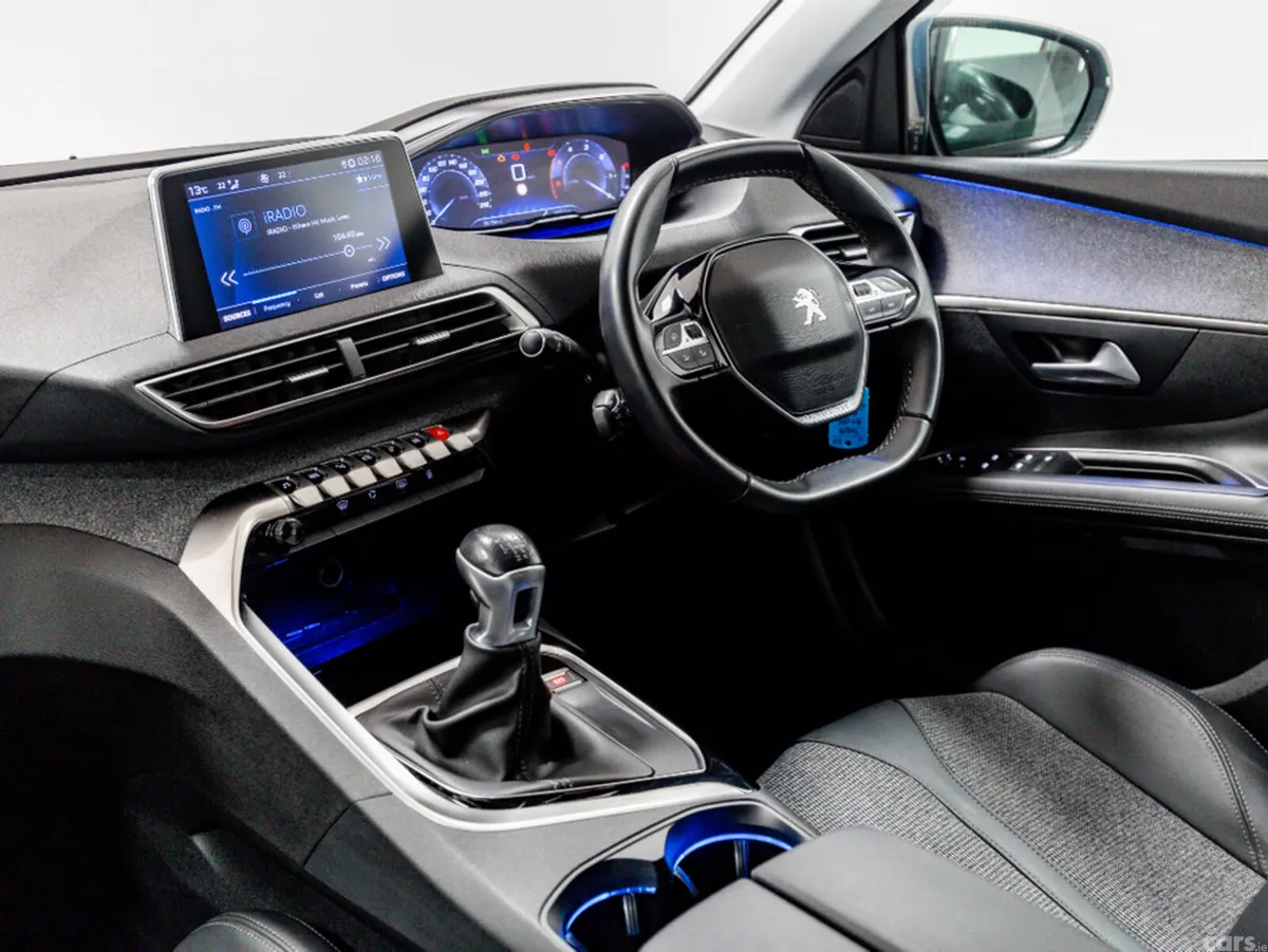 Peugeot 3008 SUV, Diesel, 2020, Red