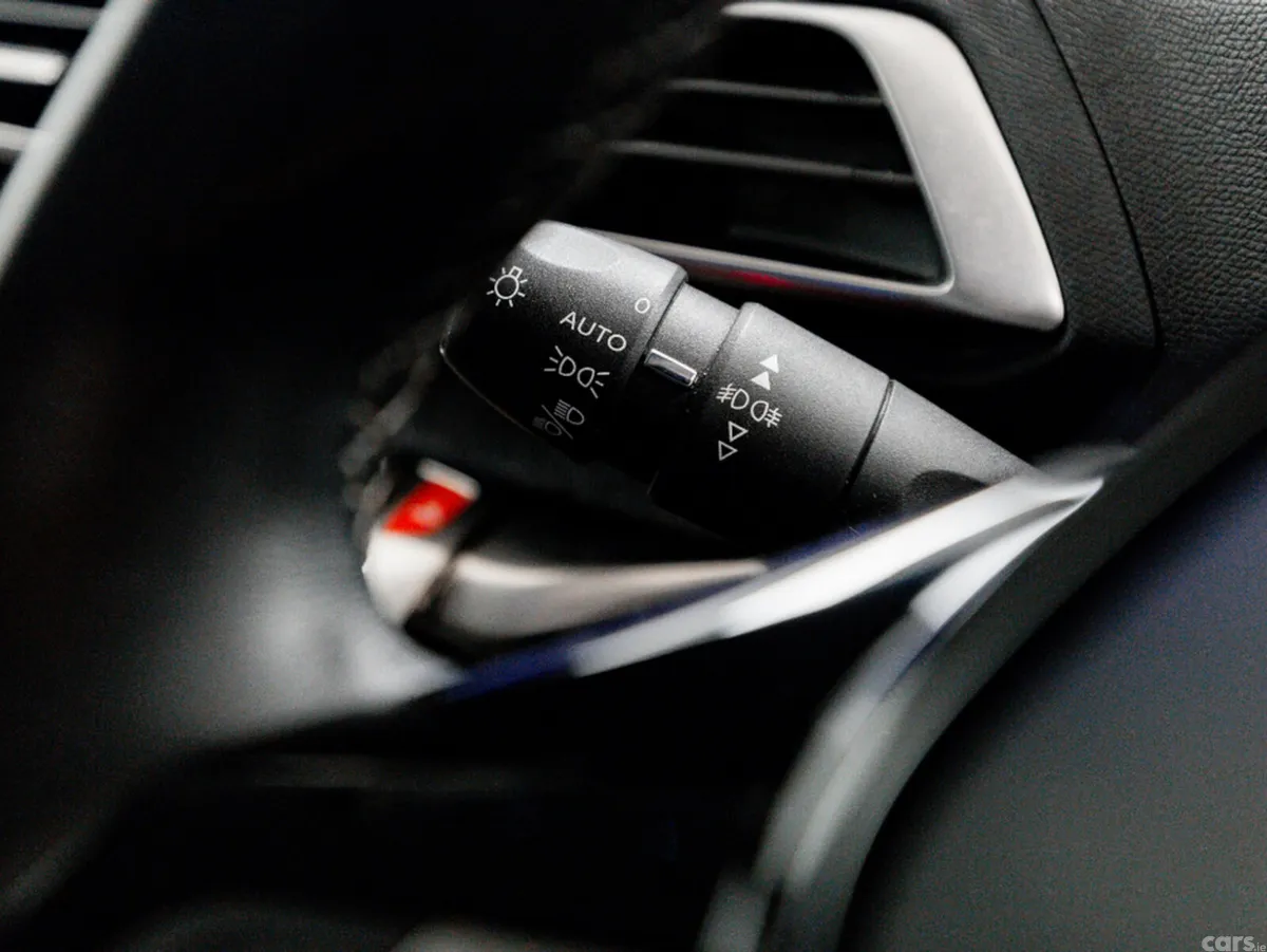Peugeot 3008 SUV, Diesel, 2020, Red