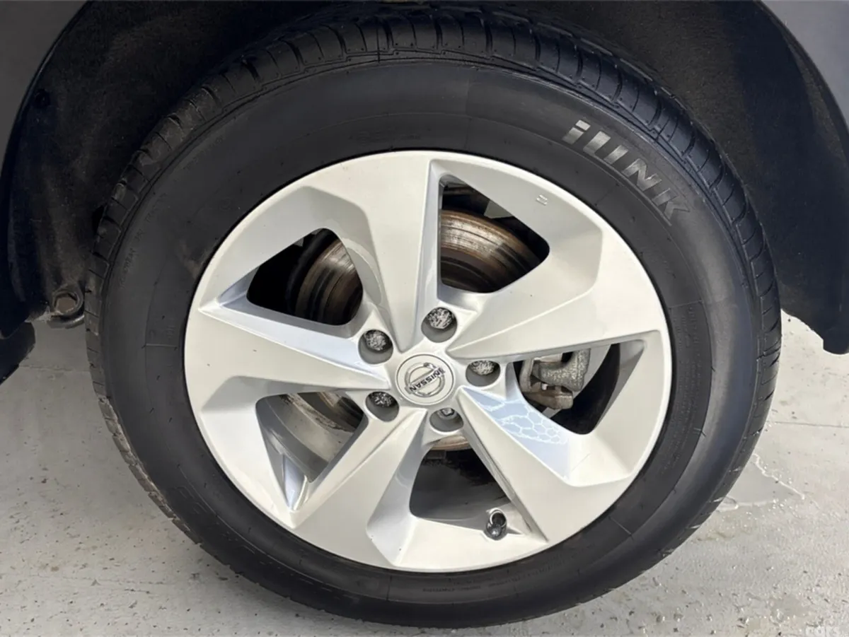 Nissan Qashqai MPV, Petrol, 2020, Grey