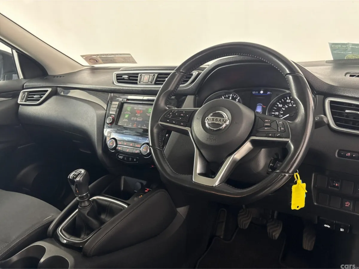 Nissan Qashqai MPV, Petrol, 2020, Grey