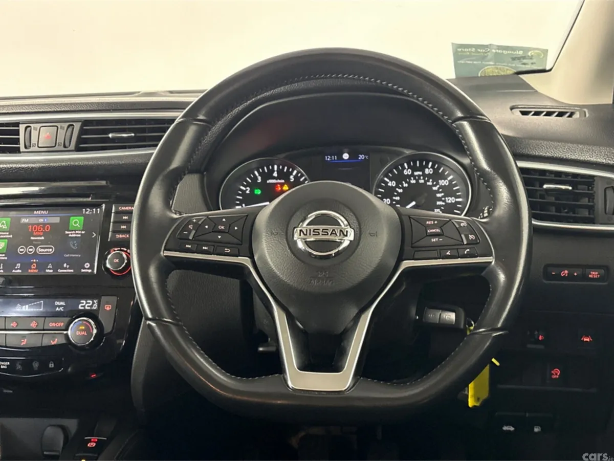 Nissan Qashqai MPV, Petrol, 2020, Grey