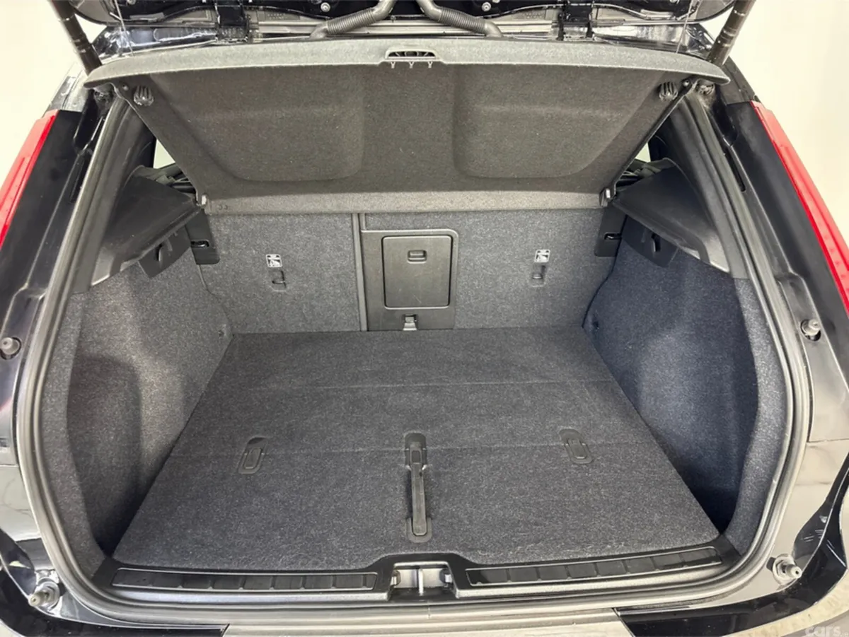 Volvo XC40 Estate, Electric, 2023, Black