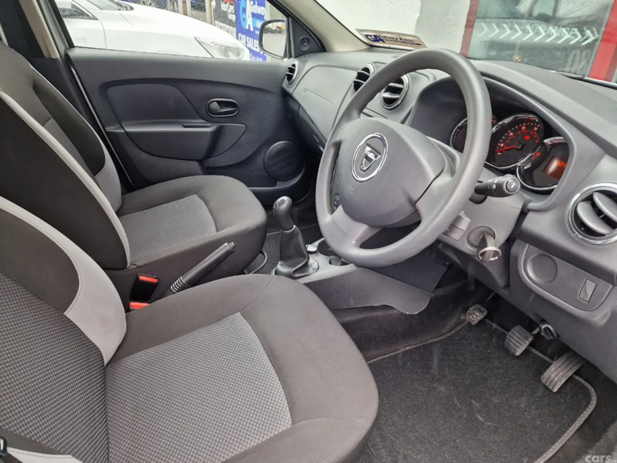 Dacia Sandero Hatchback, Petrol, 2016, Silver