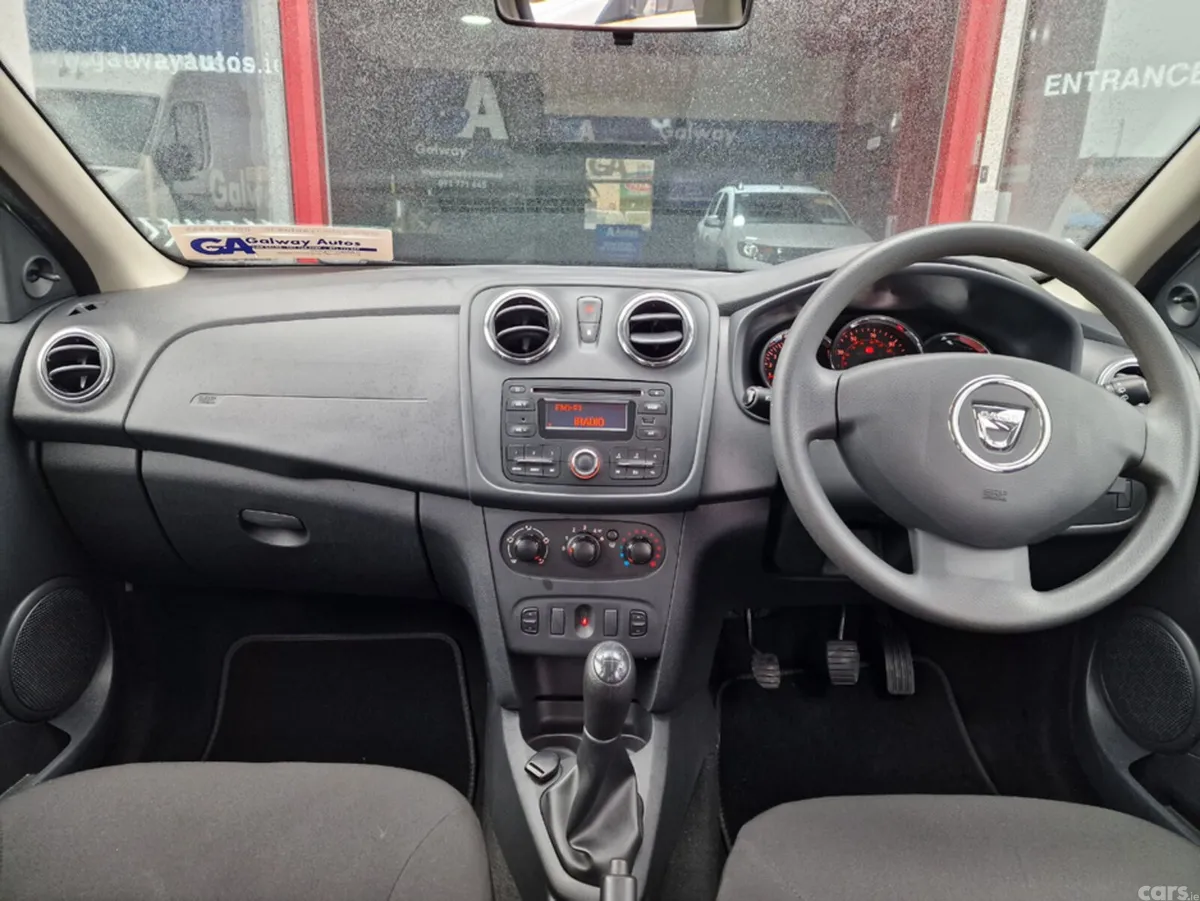 Dacia Sandero Hatchback, Petrol, 2016, Silver