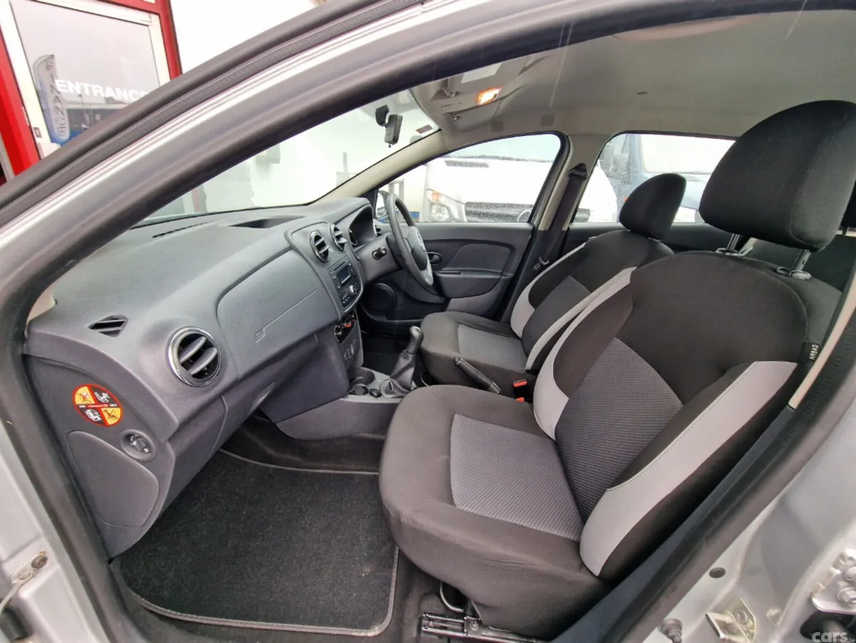 Dacia Sandero Hatchback, Petrol, 2016, Silver