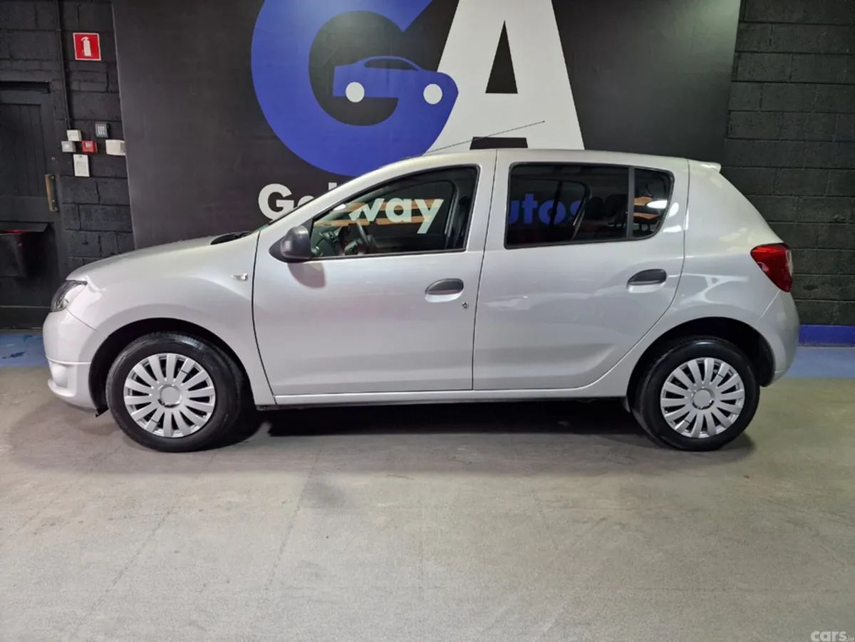Dacia Sandero Hatchback, Petrol, 2016, Silver