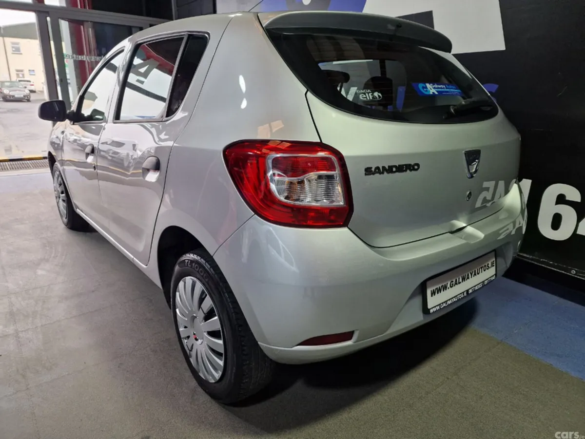 Dacia Sandero Hatchback, Petrol, 2016, Silver
