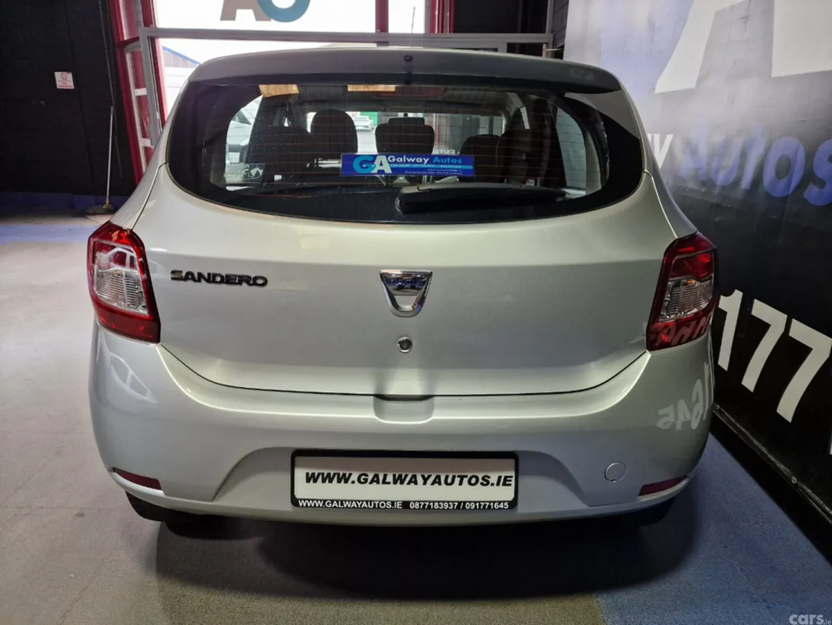 Dacia Sandero Hatchback, Petrol, 2016, Silver