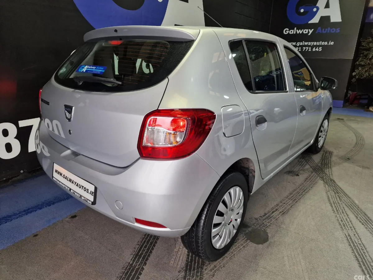 Dacia Sandero Hatchback, Petrol, 2016, Silver