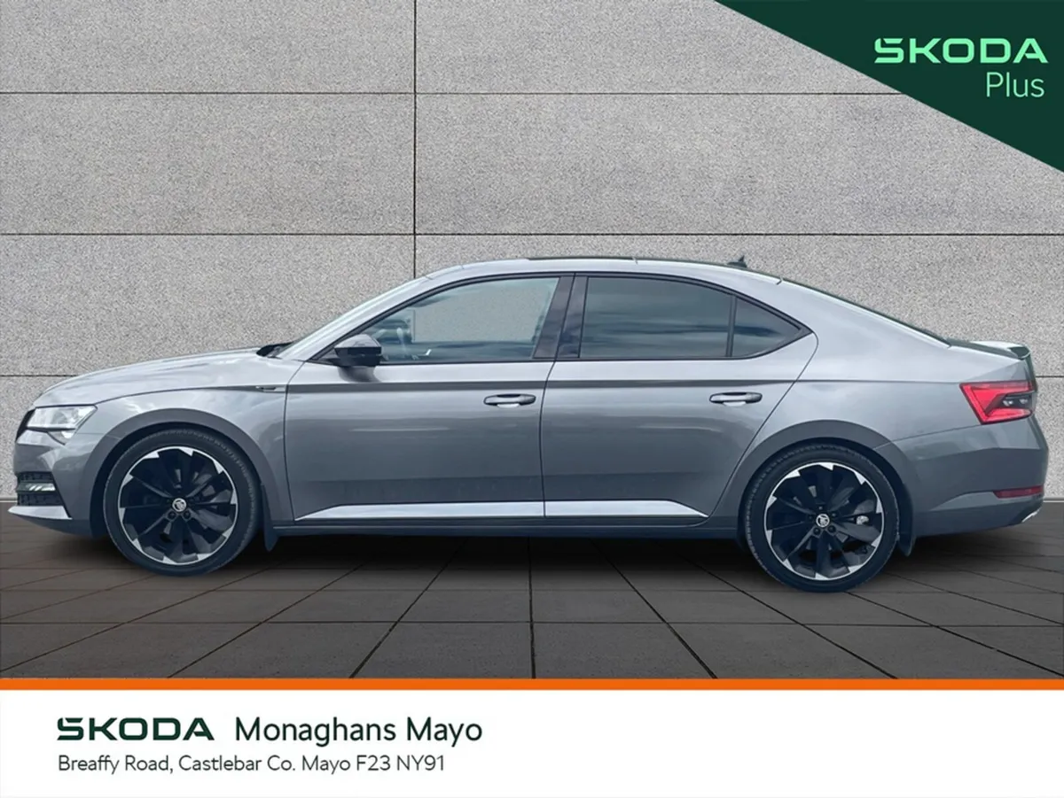 Skoda Superb Hatchback, Diesel, 2024, Grey