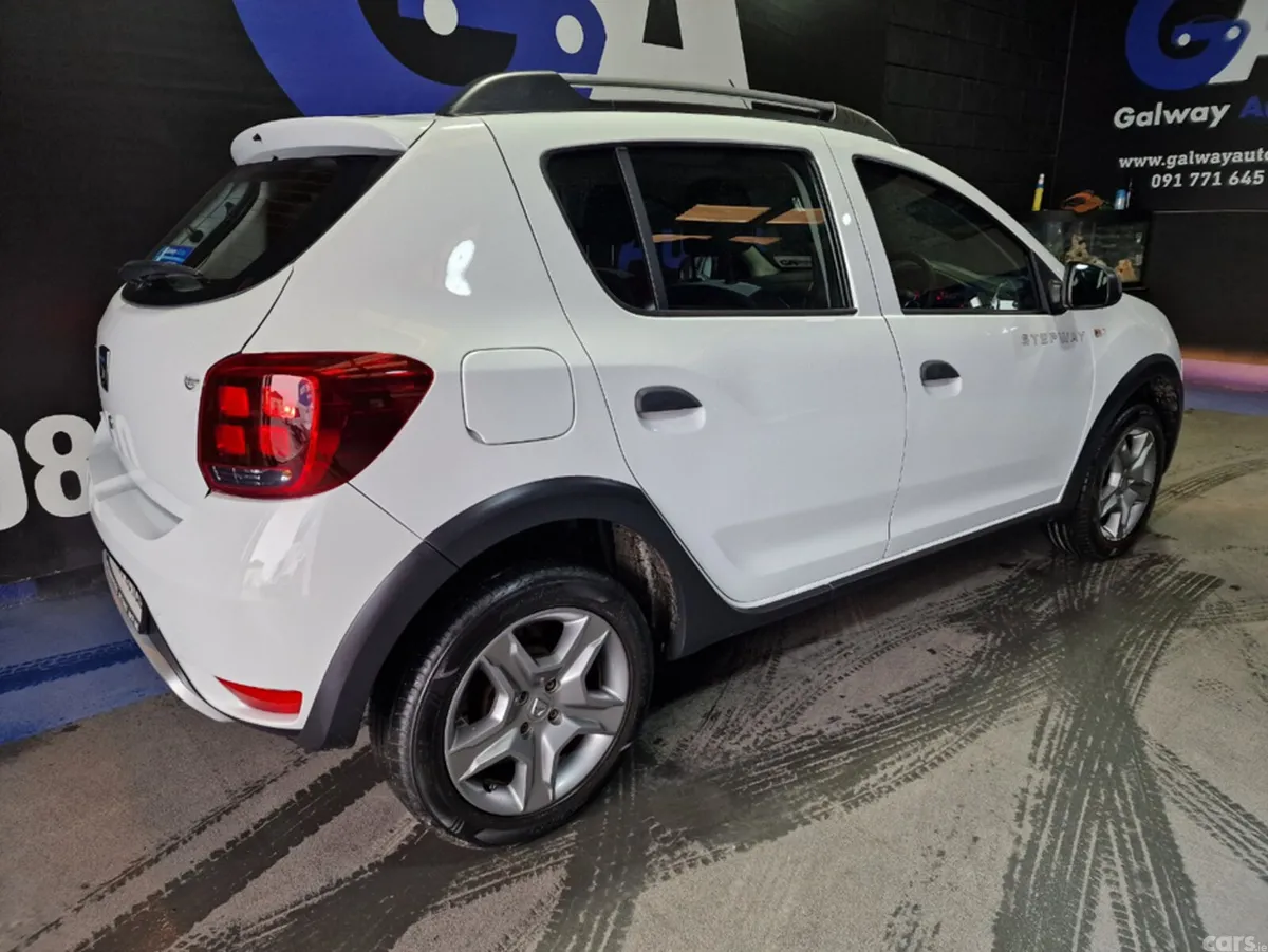 Dacia Sandero Stepway Hatchback, Petrol, 2018, White