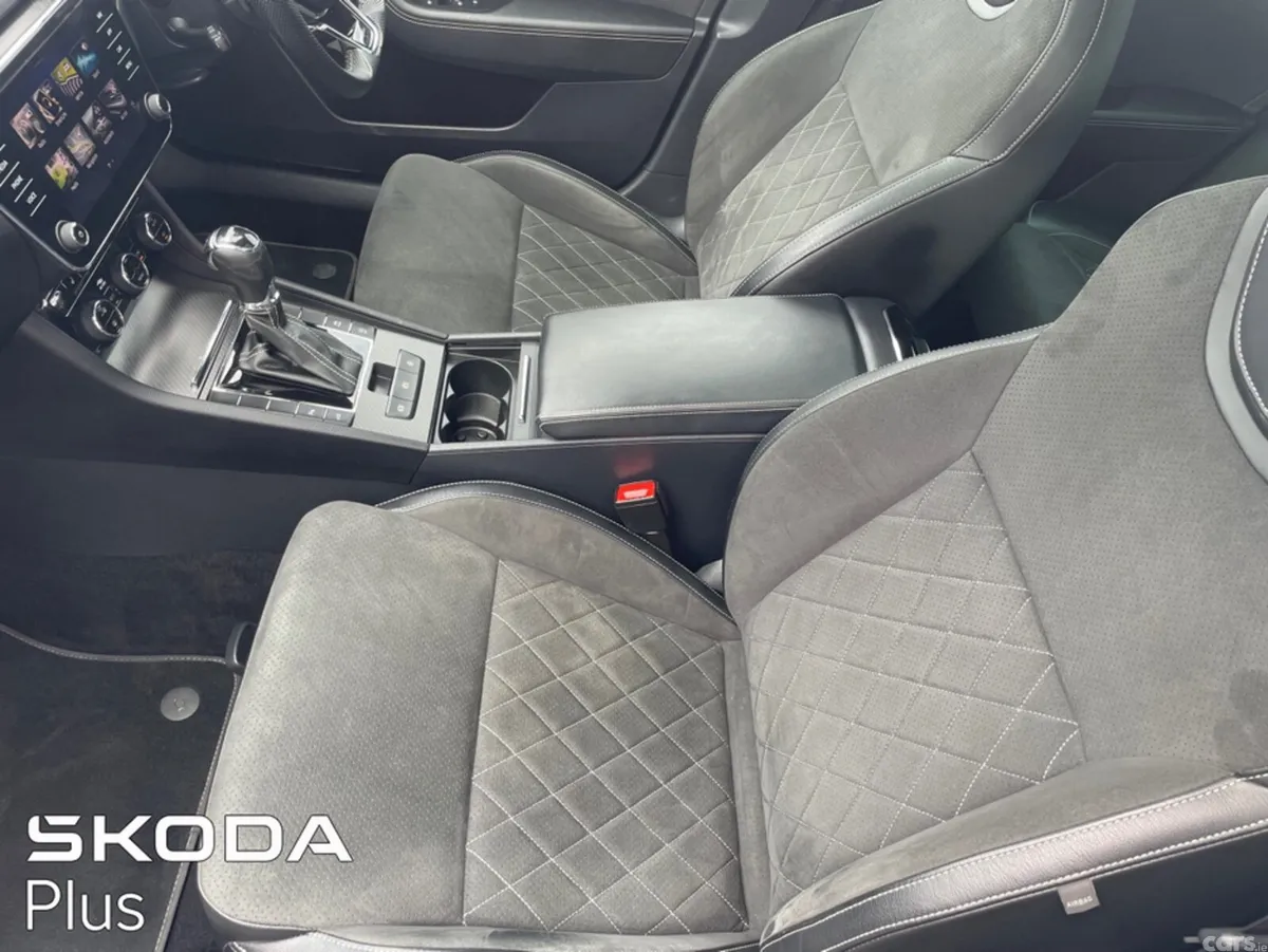 Skoda Superb Hatchback, Diesel, 2024, Grey
