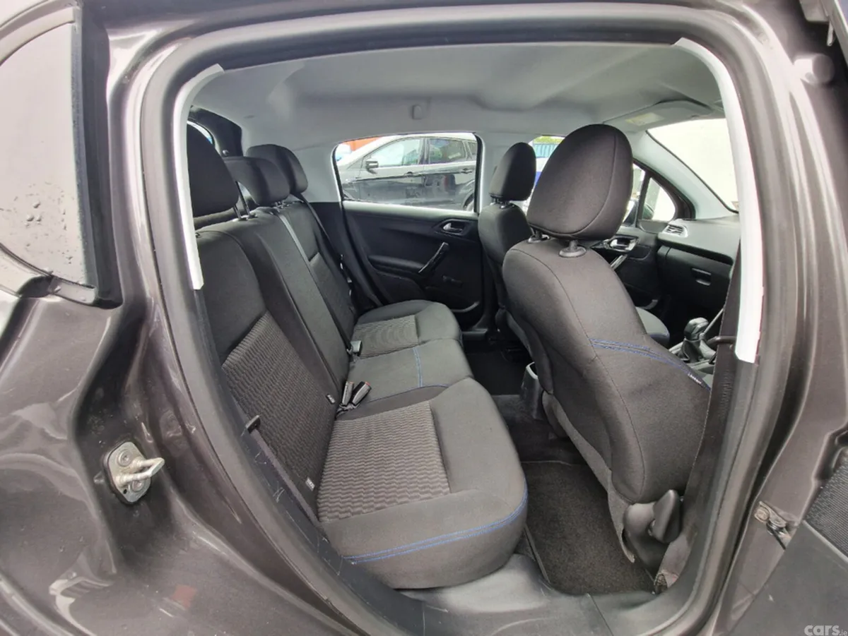 Peugeot 208 Hatchback, Petrol, 2019, Grey