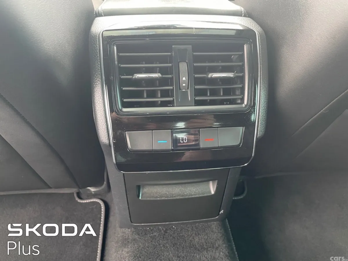 Skoda Superb Hatchback, Diesel, 2024, Grey