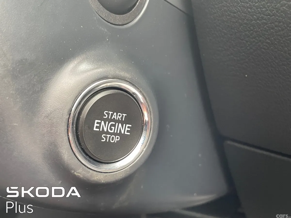 Skoda Superb Hatchback, Diesel, 2024, Grey
