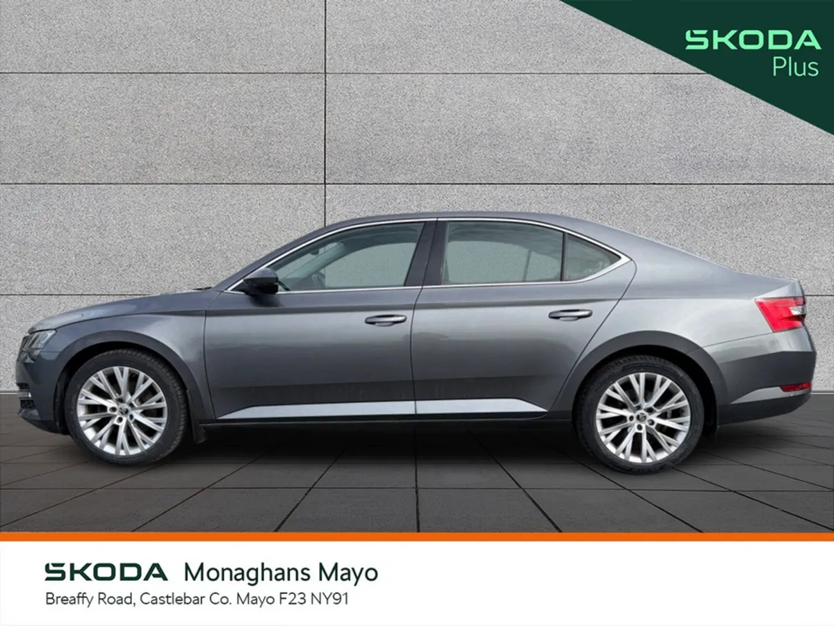 Skoda Superb Hatchback, Diesel, 2024, Grey